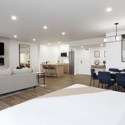 Executive King Suite With Sofa Bed-Non-Smoking Strata Hotel Promo Code