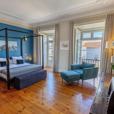 Deluxe Room Square View Le Consulat Promo Code