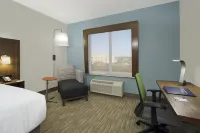 Holiday Inn Express & Suites COLUMBUS NORTH by IHG