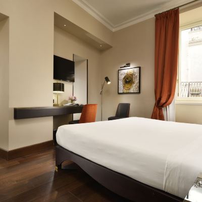 Family Deluxe Hotel l'Orologio Promo Code