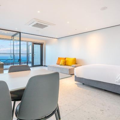 Basic Room, 1 Bedroom (A301 (Waideuladioseu, Osyeonbyu) ) 속초 더샵 스파펜션 쿠폰