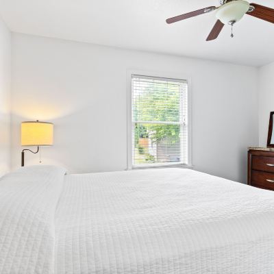 Premium Suite, 1 Queen Bed with Sofa Bed, Kitchen Lakeview on The Lake Promo Code