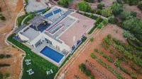 Mercedes Country House