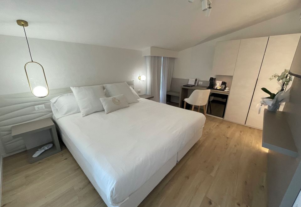 经济型双人房/双床房， 私人浴室， 山景