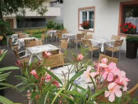 Pension Pernthaler Hotels in Schlanders