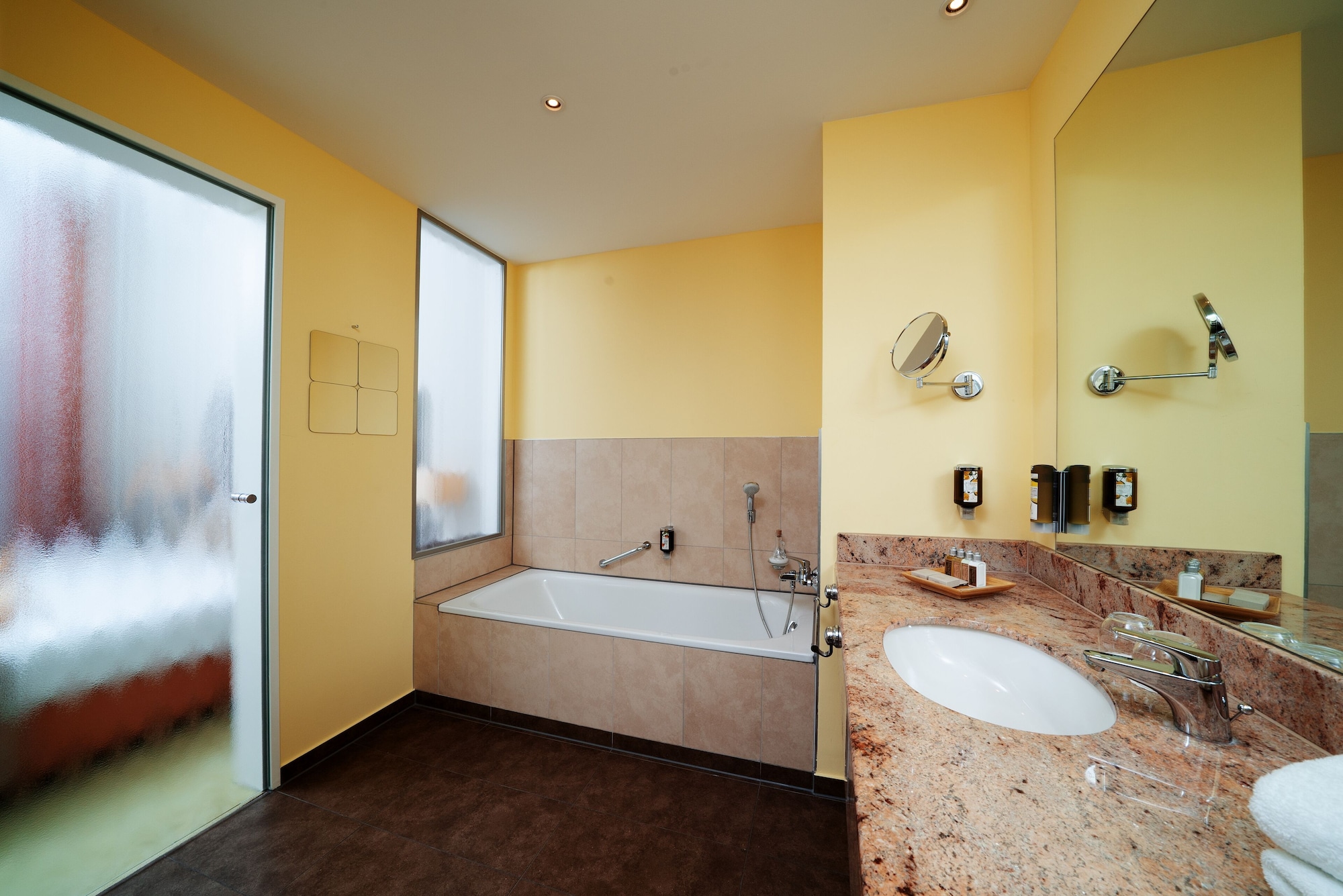 湖景高级双人房