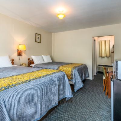 Double Room, 2 Queen Beds, Mountain View Parkway Inn Promo Code