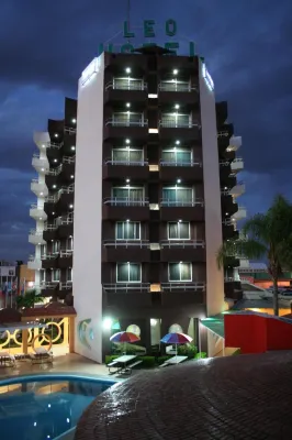 Leo Hotel Hotéis em 