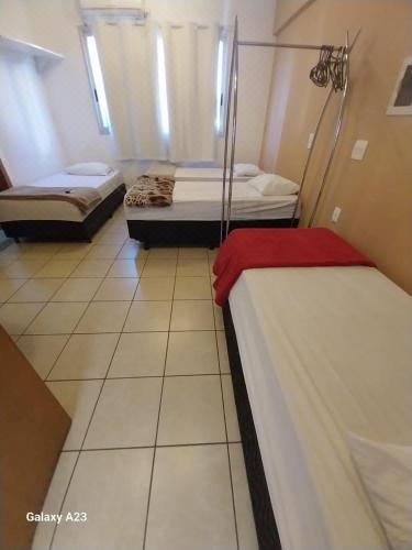 标准三人一室公寓