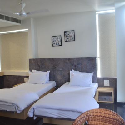 Deluxe Twin Room With Air Conditioner Hotel O2 , Sangli Promo Code
