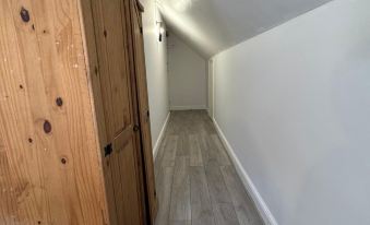 Golders Park Hotel - Housity