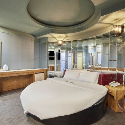 Single Pc Round Mirror Room (round Bed, Wall Mirror) Incheon (Juan) Some Promo Code