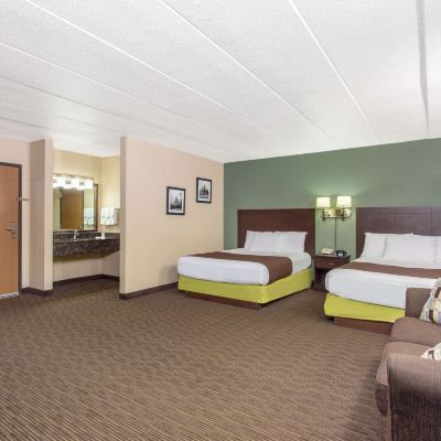 2 Queen Beds, Deluxe Room, Non-Smoking AmericInn by Wyndham West Salem Promo Code