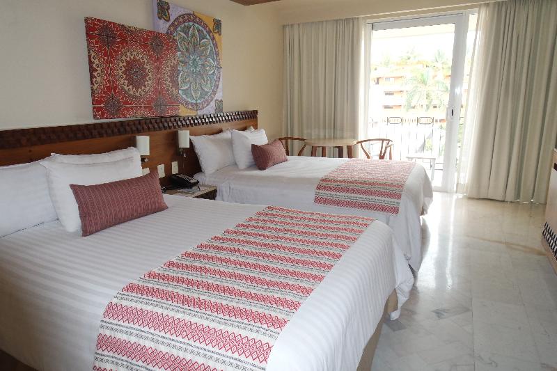 局部海景豪華兩張雙人床房