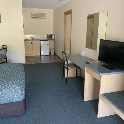 Family Room Arthur Phillip Motor Inn Promo Code