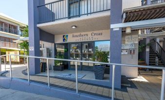Southern Cross Atrium Apartments - Housity