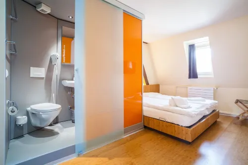 EasyHotel Basel - Self Service and Self Check-IN
