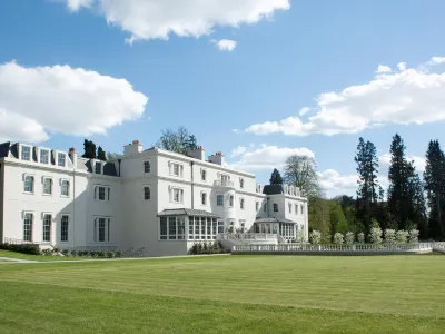 Coworth Park - Dorchester Collection Hotele w: 