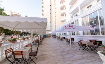 Esal Hotel - Housity