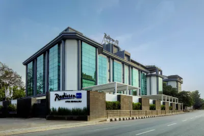 Radisson Blu Atria Bengaluru Отели в г. 