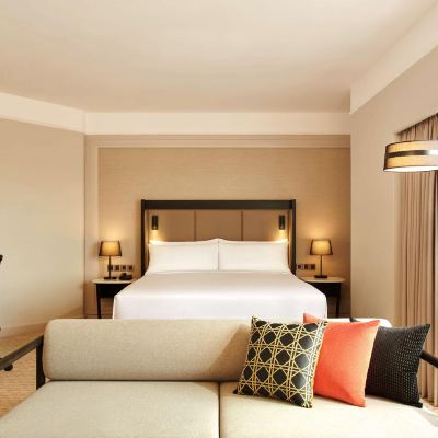 Deluxe Premium Katil Saiz King Pemandangan Sungai Kupon Hilton Kuching