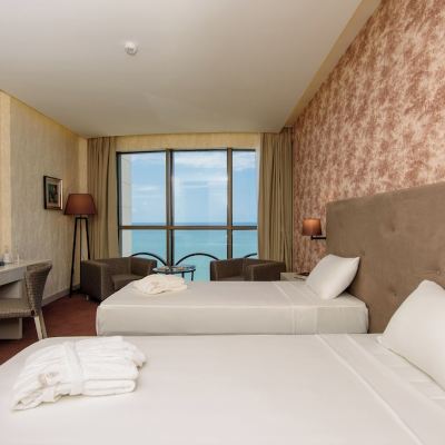 Standard Twin Room with Sea View