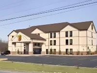Super 8 by Wyndham Crossville TN Hotels in 