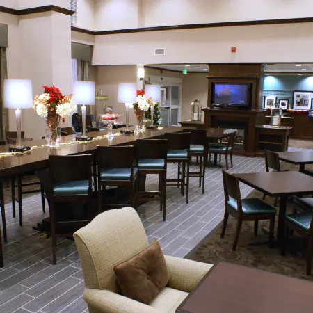 Hampton Inn & Suites Suisun City Waterfront