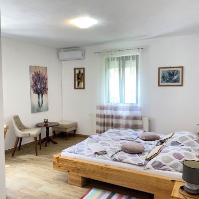 Deluxe Double Room House Maka Promo Code