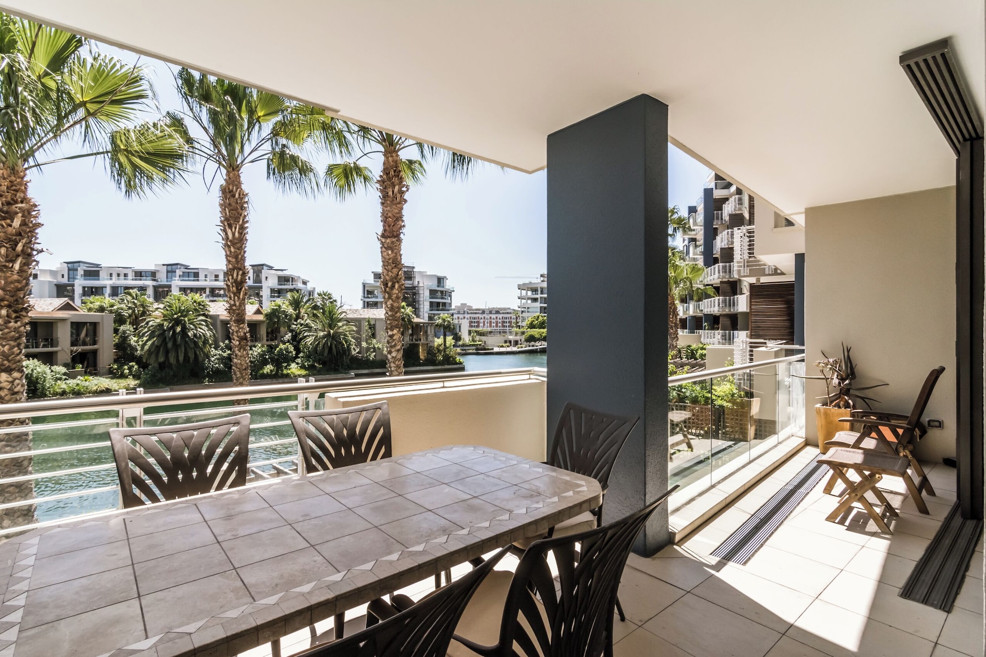 Mountain Marina Luxury Apartments三卧室尊贵3