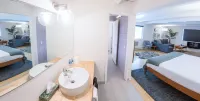 Monarch Motel Hotele w: 