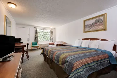 Knights Inn Macedonia Отели в г. 