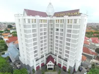 Grand Darmo Suite by AMITHYA Các khách sạn ở 