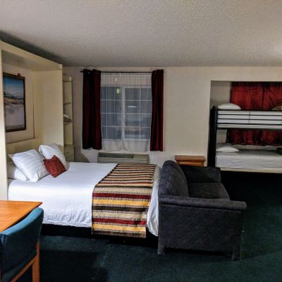 Economy Family Suite 3 Peaks Lodge Promo Code