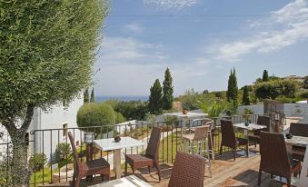Hôtel Funtana Marina - Housity