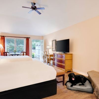 Standard Room, 2 Queen Beds, Pets Allowed Oregon Garden Resort Promo Code