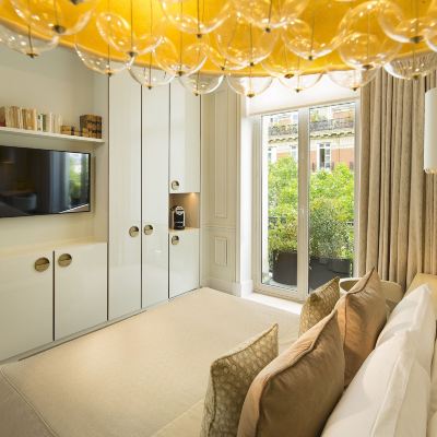 Classic Room Le Narcisse Blanc Promo Code