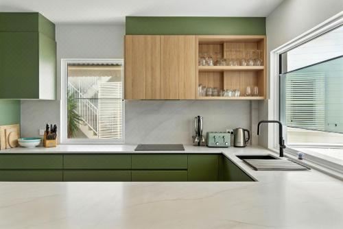 Unit 2 Beach Gallery Apartment