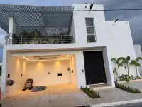 Luxurious 3-bedroom Apartment in Juan Dolio With Pool Access Hotels in 
