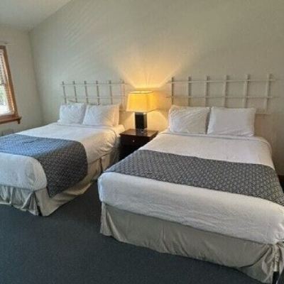 First Mate (2nd Floor Stair Access) Harbor Light Inn Promo Code