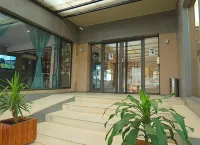 Magno Suites