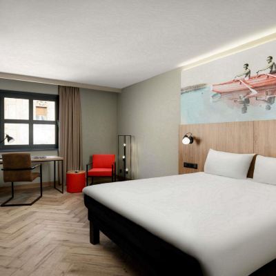 Executive Room with Double Bed Ibis Budapest Heroes Square Promo Code