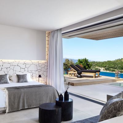 Rock Star Unobstructed Sea View Suite - Private Pool