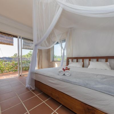 帶陽台的標準特大床房 勒福雷斯度假村優惠