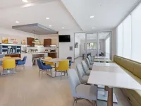 Comfort Inn & Suites US-60 Hotels in Wright County