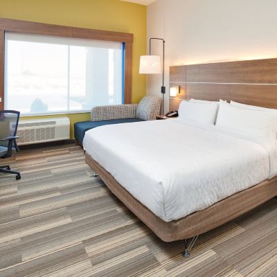 Suite, Accessible, Non Smoking (Hearing) Holiday Inn Express & Suites Taylor, an IHG Hotel Promo Code