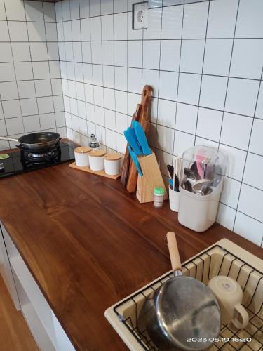 带山景的双人间