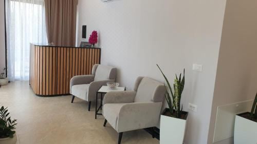 带阳台的三人房