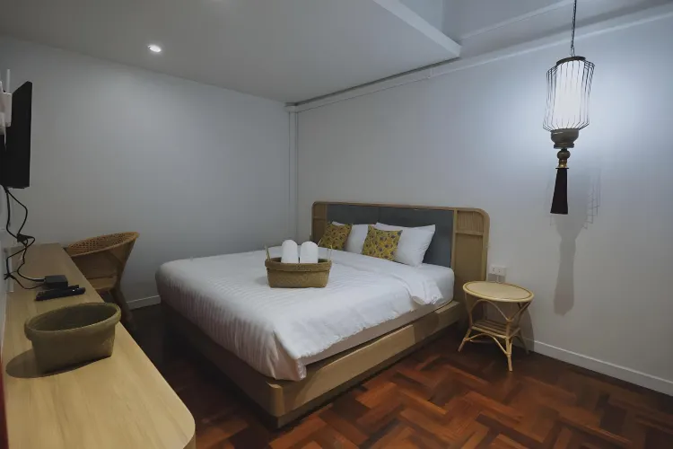 ห้องสแตนดาร์ด เตียงใหญ่ พร้อมห้องน้ำรวม