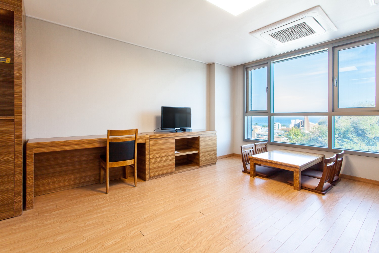 半海景高级韩式房（公寓）